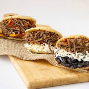 arepas en Luna y Sol Cafeteria arepas en Luna y Sol Cafeteria